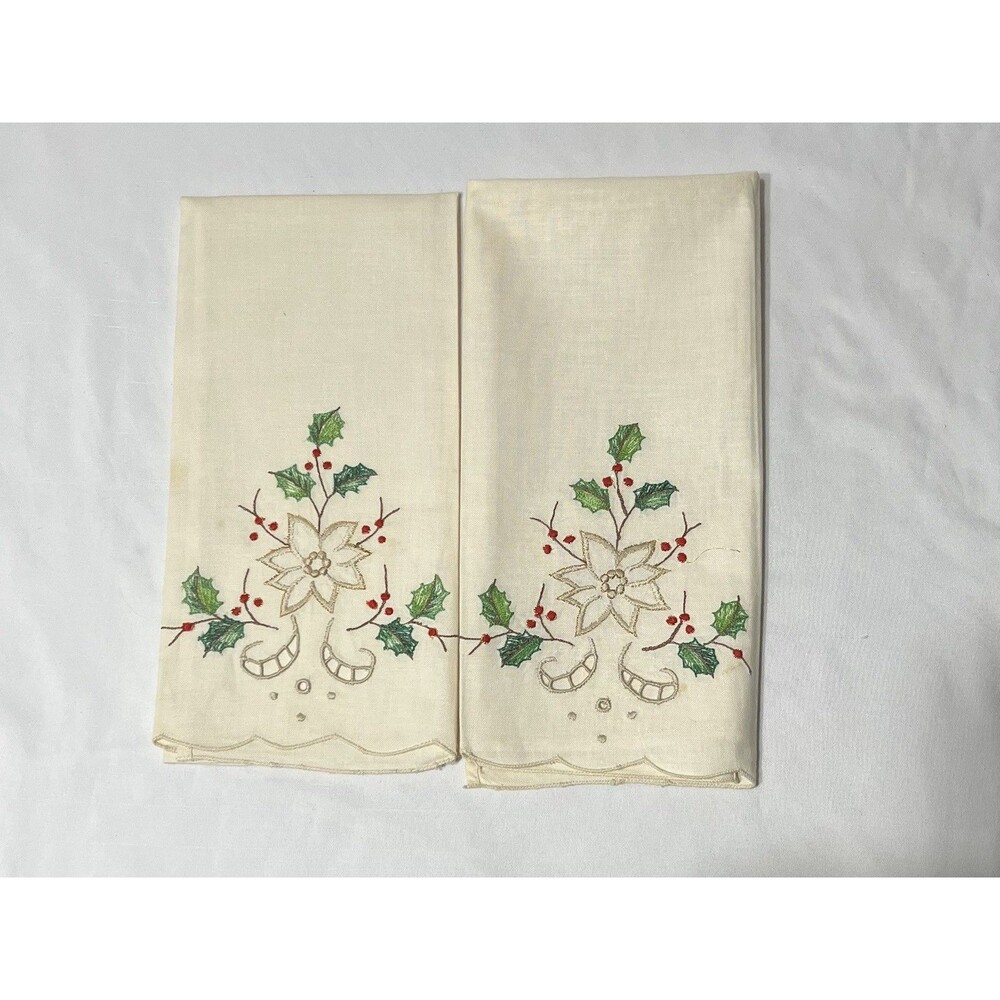 2 Embroidery scallop edge punch out Christmas poinsettia napkins Shimmer LN